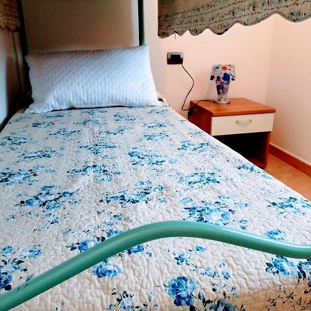 Residenza Rosa Maria Lejlighed Orosei Eksteriør billede